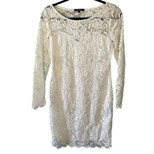 Ambiance White Lace Long sleeve dress Large box EJCL